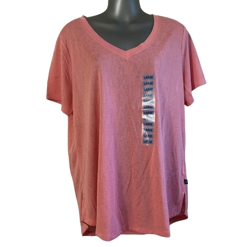 GAP V-Neck Short Sleeve Tee • NWT • Size: Large